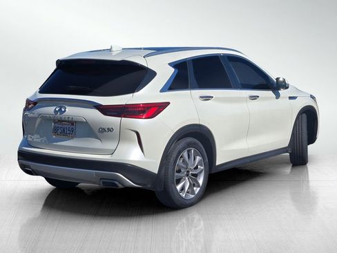 Used 2020 INFINITI QX50 Luxe w/ Navigation Package AWD/4WD image 4