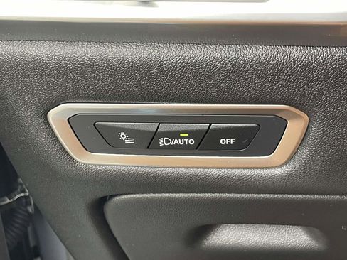 Used 2025 BMW X7 xDrive40i image 18