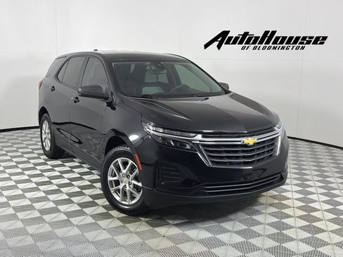 Used 2022 Chevrolet Equinox LS AWD/4WD image 1