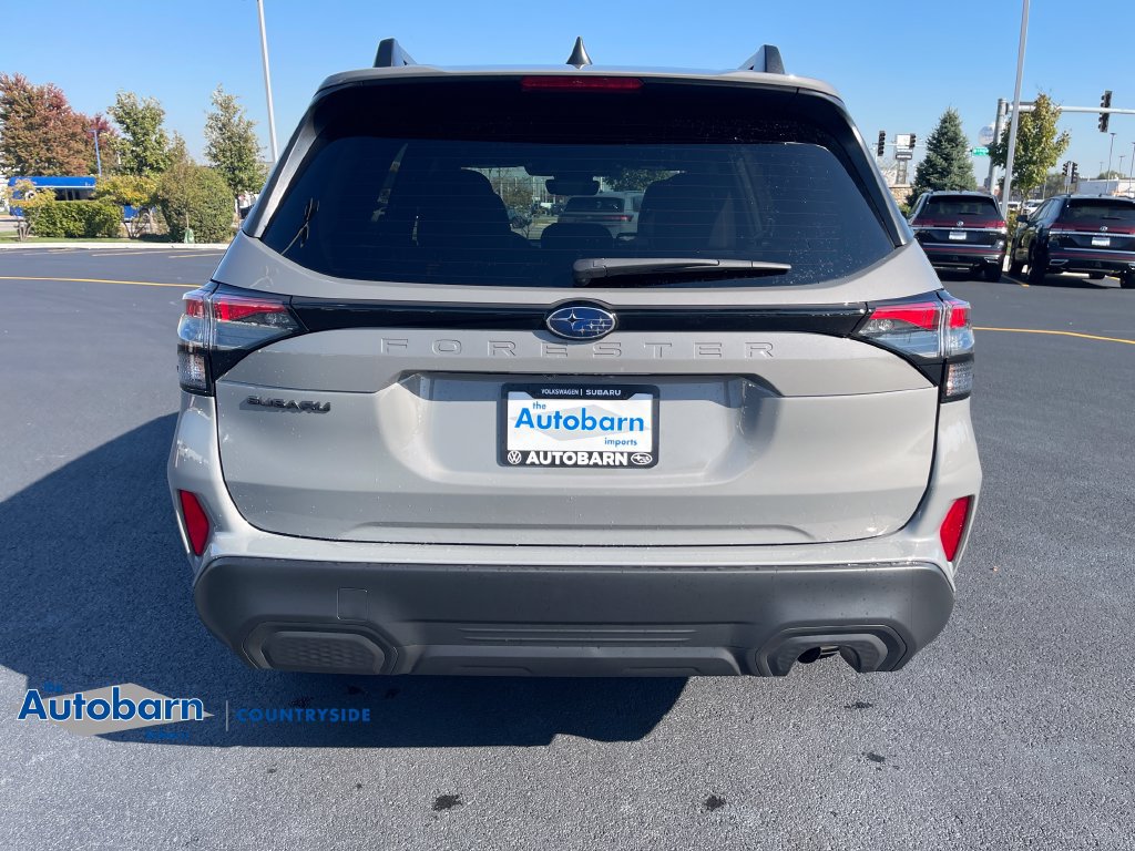 Used 2026 Subaru Forester Premium AWD/4WD image 4