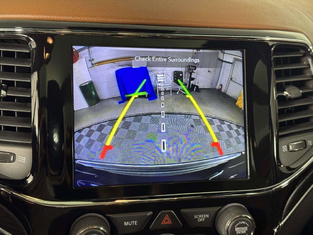 Used 2020 Jeep Grand Cherokee Summit AWD/4WD image 24