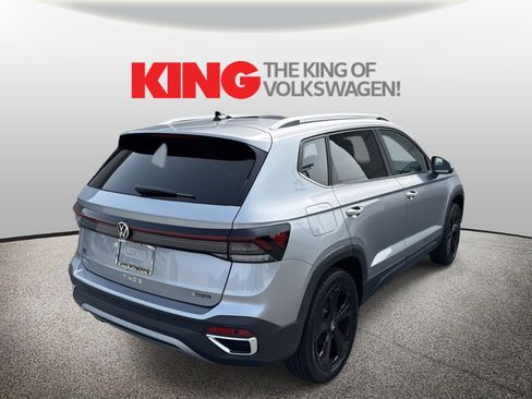 New 2025 Volkswagen Taos SEL image 3
