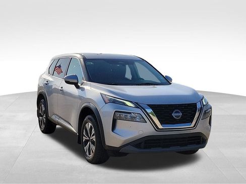 Used 2022 Nissan Rogue SV FWD image 1