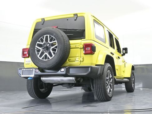 Used 2023 Jeep Wrangler Unlimited Sahara image 66