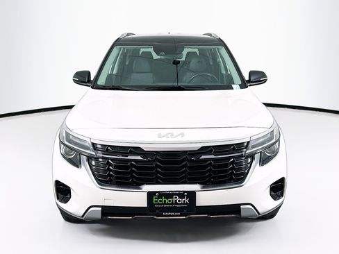 Used 2024 Kia Seltos S image 2