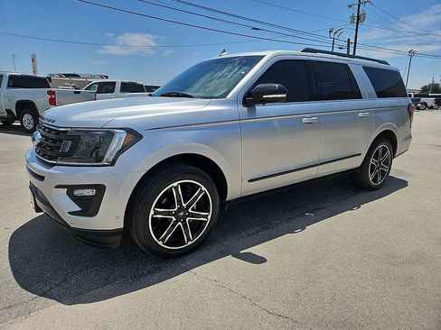Used 2019 Ford Expedition Max Limited w/ Equipment Group 303A AWD/4WD image 2