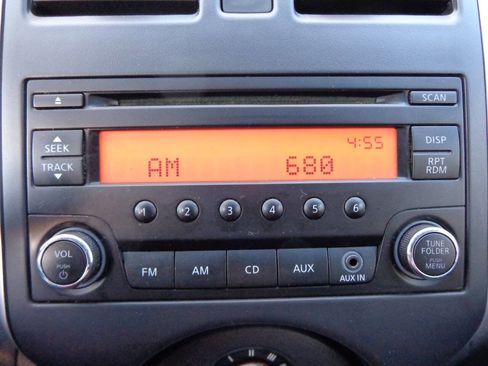 Used 2014 Nissan Versa SV w/ Convenience Package image 25