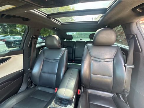Used 2014 Cadillac XTS Platinum FWD image 18