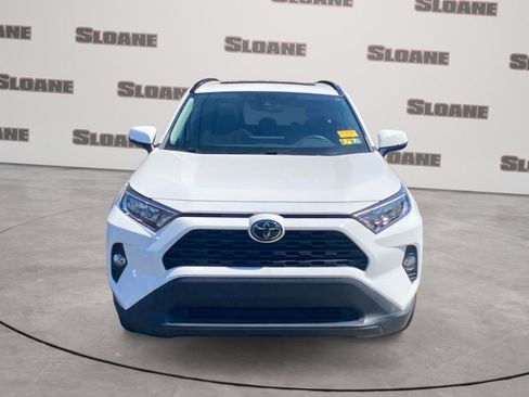 Used 2020 Toyota RAV4 XLE w/ Convenience Package AWD/4WD image 2