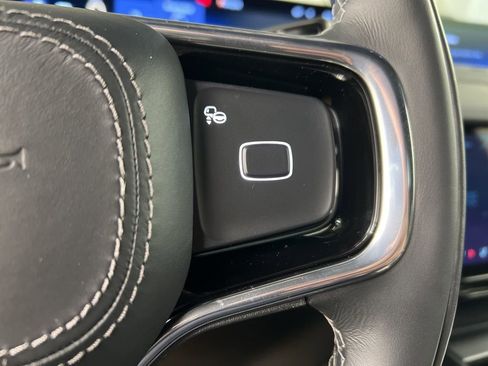 New 2026 Lincoln Navigator Reserve AWD/4WD image 22