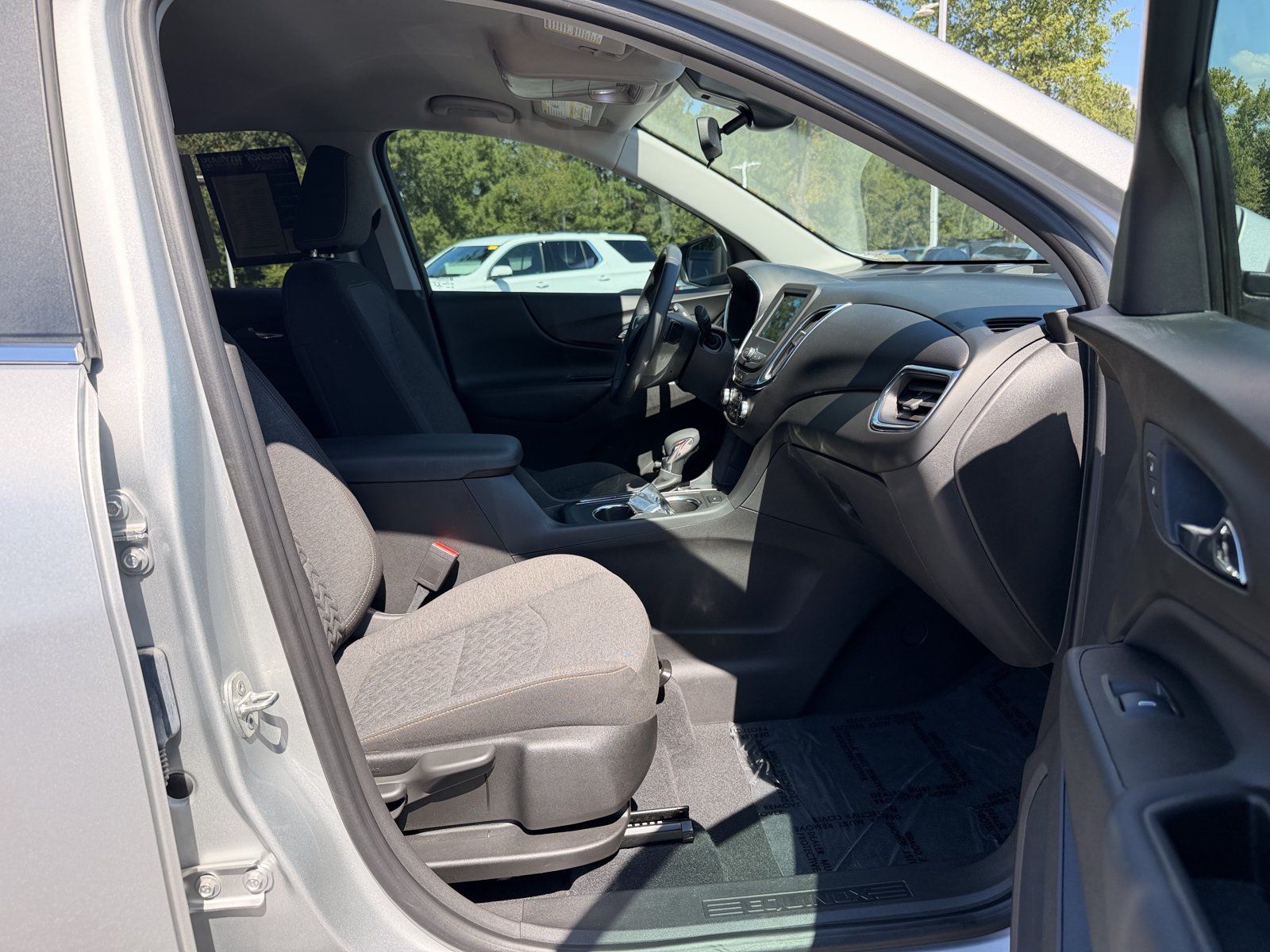 Used 2022 Chevrolet Equinox LT FWD image 32