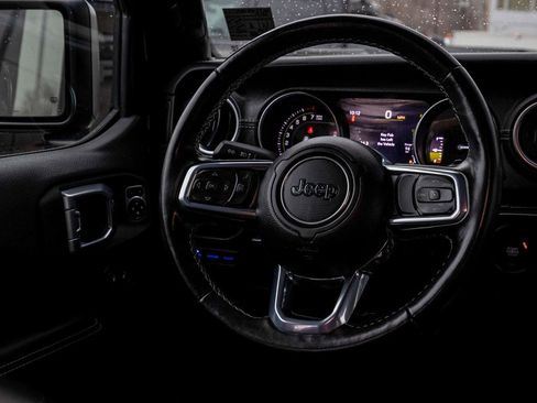 Used 2023 Jeep Wrangler Unlimited Sahara w/ Cold Weather Group image 20