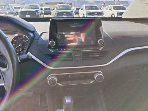 Used 2022 Nissan Altima 2.5 SR image 19