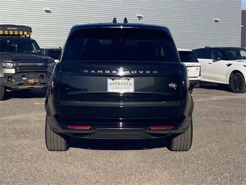 Used 2023 Land Rover Range Rover Long Wheelbase SE image 28