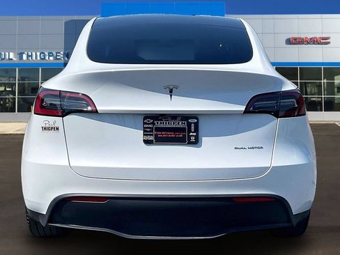 Used 2023 Tesla Model Y Long Range AWD/4WD image 5