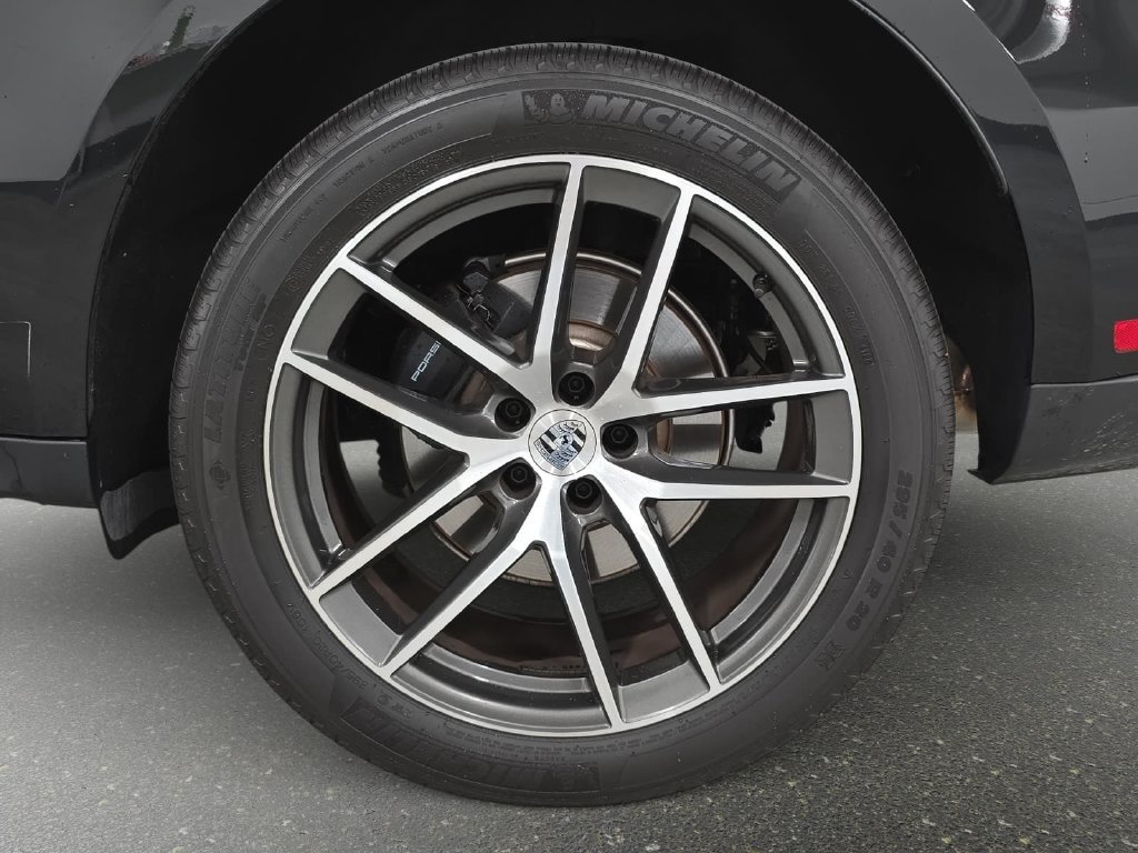 Certified 2026 Porsche Macan AWD/4WD image 29