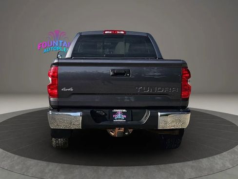 Used 2018 Toyota Tundra SR5 AWD/4WD image 4
