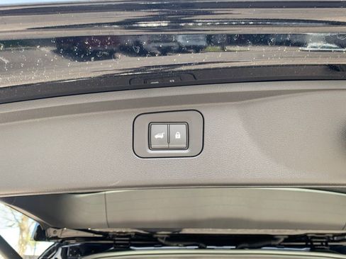 New 2025 Nissan Armada PRO-4X w/ Pro-4X Premium Package image 9