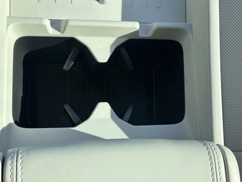 Certified 2025 Hyundai Santa Fe SEL image 35