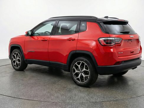 Used 2025 Jeep Compass Limited AWD/4WD image 6