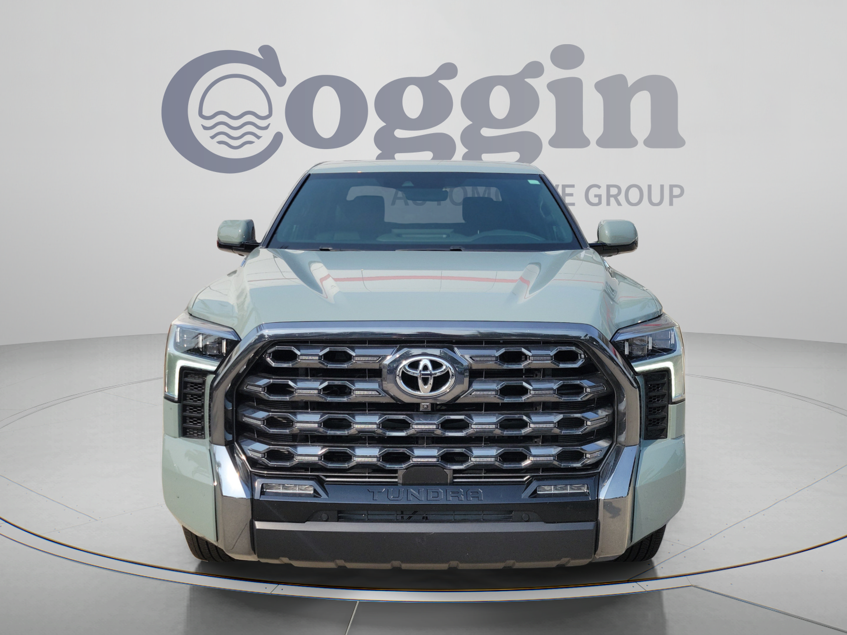 Used 2025 Toyota Tundra Platinum AWD/4WD image 5