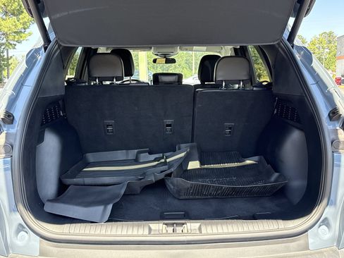 Used 2025 Ford Escape SE FWD image 17