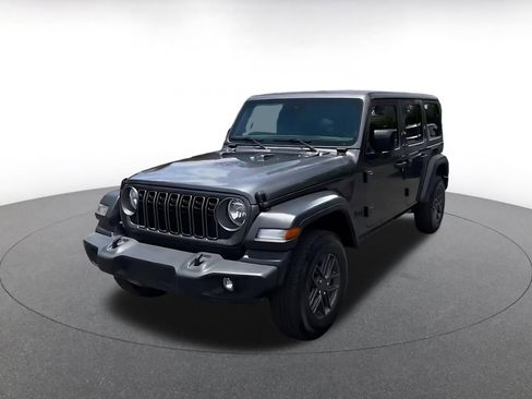 Used 2025 Jeep Wrangler Unlimited Sport AWD/4WD image 7