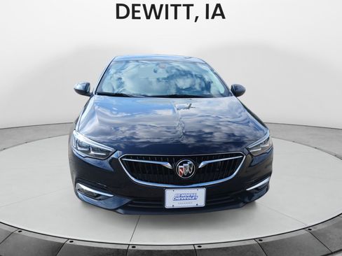 Used 2018 Buick Regal Essence w/ Driver Confidence Package #1 FWD image 8