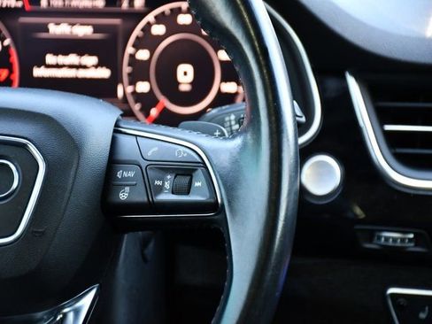Used 2017 Audi Q7 3.0T Premium Plus w/ Premium Plus Package AWD/4WD image 23