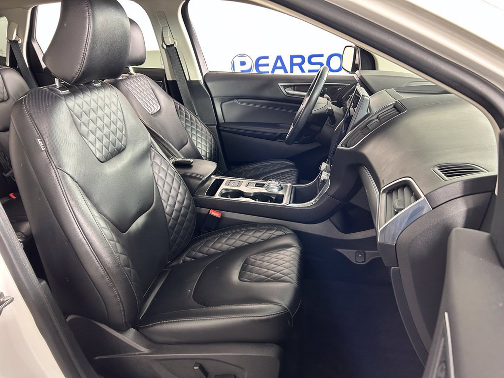 Used 2024 Ford Edge Titanium w/ Equipment Group 301A AWD/4WD image 20