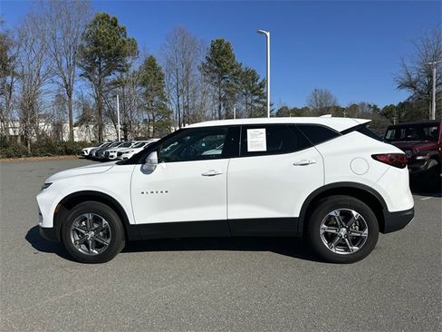 Used 2023 Chevrolet Blazer LT w/ Driver Confidence Package image 2