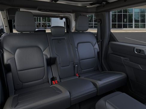 New 2026 Ford Bronco Outer Banks AWD/4WD image 11
