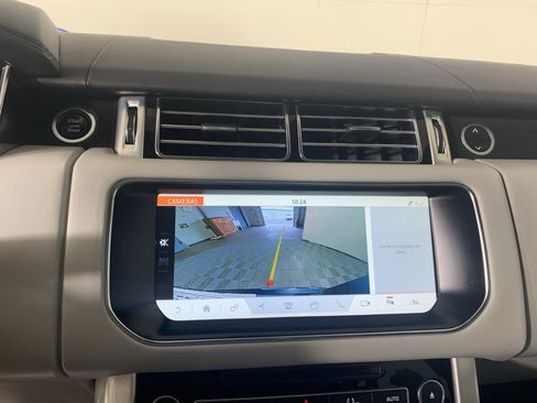 Used 2017 Land Rover Range Rover Supercharged AWD/4WD image 25