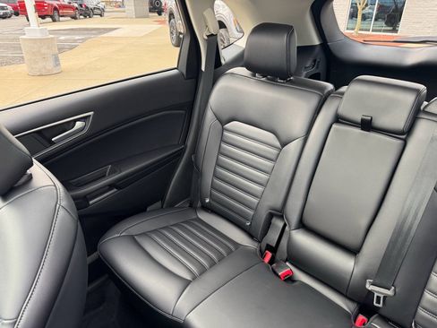 Certified 2022 Ford Edge SEL w/ Convenience Package image 29