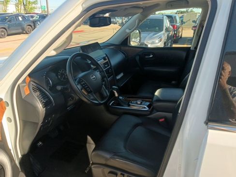 Used 2023 Nissan Armada SL image 3