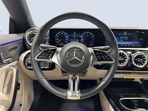 Used 2024 Mercedes-Benz CLA 250 4MATIC image 17