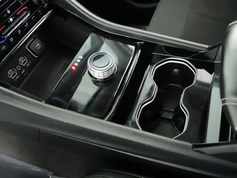 Certified 2021 Jeep Grand Cherokee L Laredo w/ Luxury Tech Group I image 16