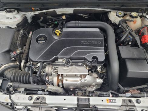 Used 2023 Chevrolet Malibu LT FWD image 30