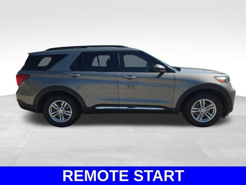 Used 2020 Ford Explorer XLT w/ Equipment Group 202A RWD image 4