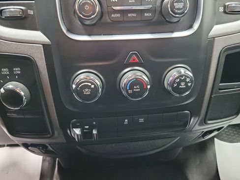 Used 2017 RAM 2500 Tradesman w/ Chrome Appearance Group image 47