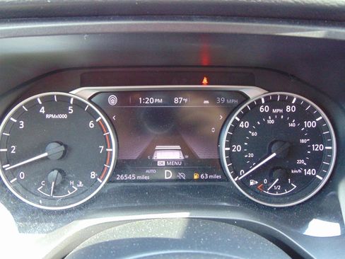 Used 2024 Nissan Rogue SV AWD/4WD image 40
