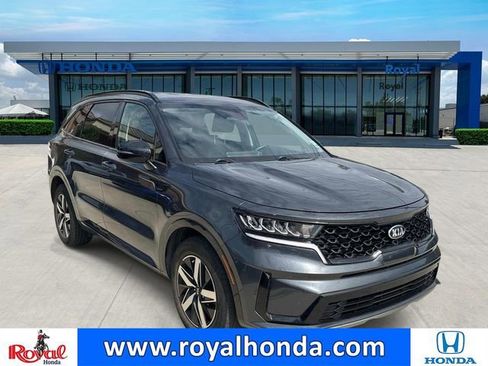 Used 2021 Kia Sorento S FWD image 1