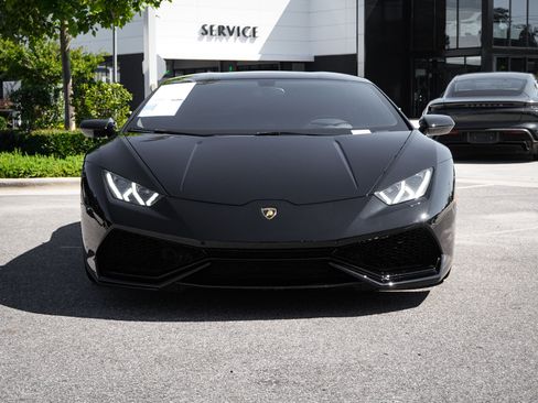 Used 2015 Lamborghini Huracan LP 610-4 AWD/4WD image 3