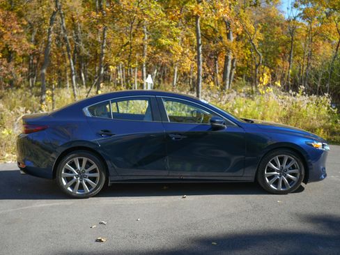 Used 2021 MAZDA MAZDA3 s image 9