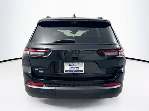 Used 2023 Jeep Grand Cherokee L Limited w/ Luxury Tech Group II RWD image 6