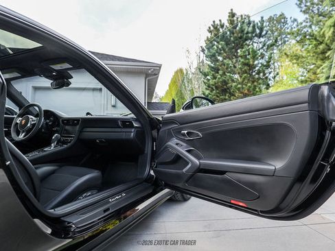 Used 2014 Porsche 911 Turbo S image 35