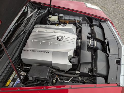 Used 2004 Cadillac XLR RWD image 46