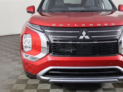 New 2026 Mitsubishi Outlander SE image 15