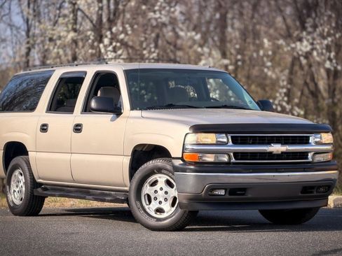 Used 2006 Chevrolet Suburban LS w/ Smart Select Package image 30