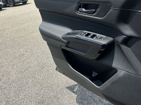 New 2026 Nissan Pathfinder SV w/ Cargo Package FWD image 12
